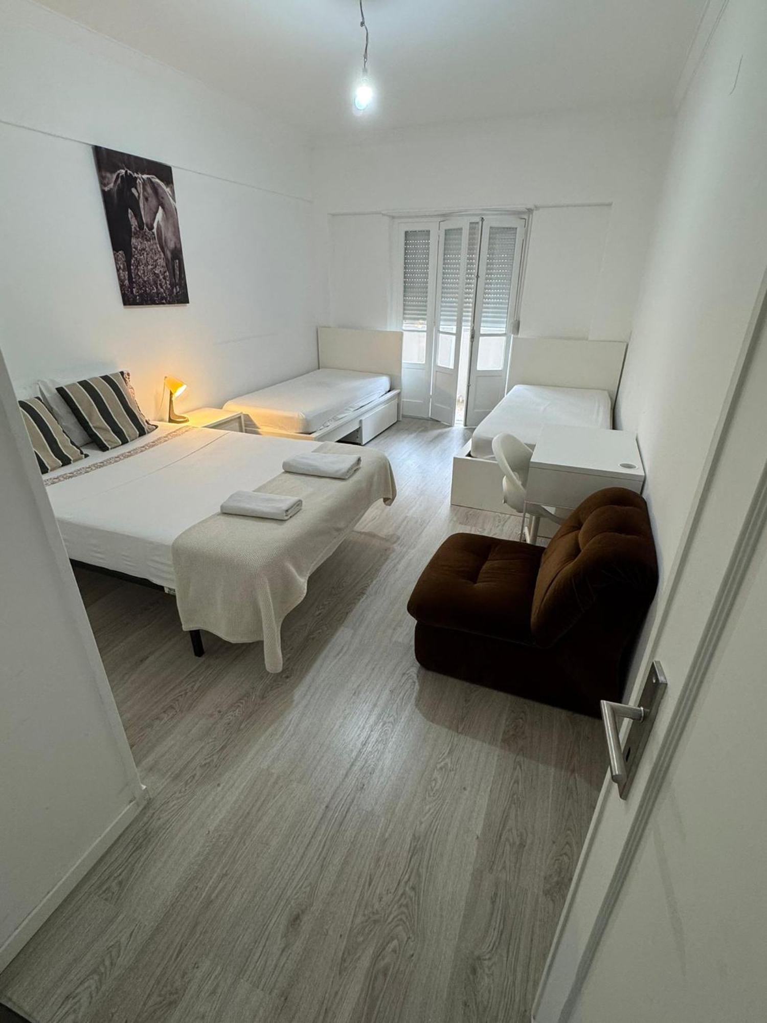 Room Alvalade Lisbon Exterior photo